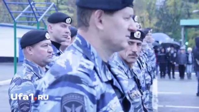 Мэр и министр в броневике смотреть онлайн