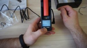 Opus BT-C100 Цифровое зарядное устройство