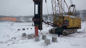 Забивка свай добойником, ниже уровня поверхности земли. Мостовые сваи С14.35 Т5