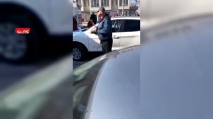 Полицейска схема за разкриване на престъпления праща баби и дядовци в ареста