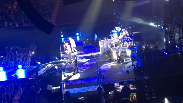 5 Seconds of Summer "Vapor" 9/7/16 смотреть онлайн