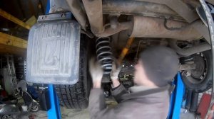 Нива №9 Установка подрамника комфорт ну и замена задних пружин