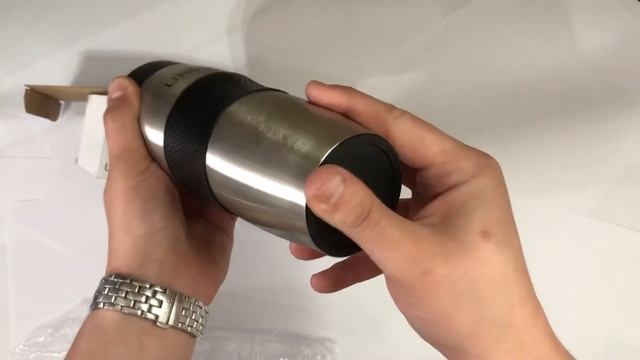 Видео обзор: Термокружка UNIQUE UN-1072 0.38 л. Цвет: черный смотреть онлайн