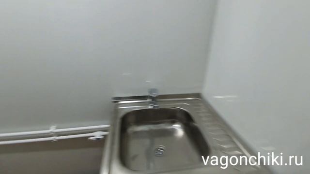 Жилой блок-контейнер с душем и туалетом (vagonchiki.ru)