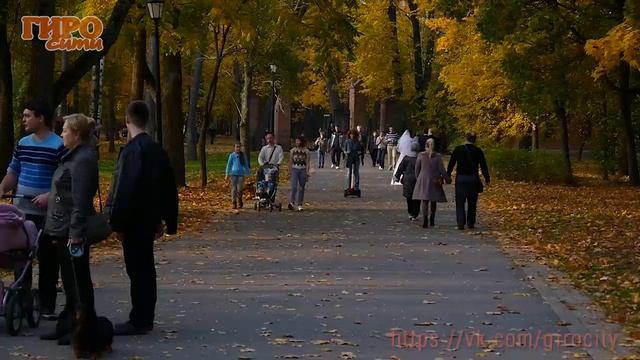 Гироскутер катание в парке смотреть онлайн