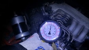 Ауди 100 C4 измеряем давление в топливной системе