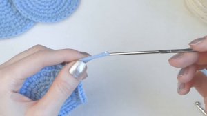 Почему не получается круг крючком? Что делать, если при вязании круг идёт волнами или закручивается