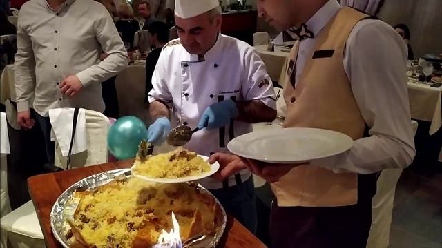 Ресторан Сказка Востока 1001 ночь. Оригинальная подача Шах-плова в самом роскошном ресторане СПб! смотреть онлайн