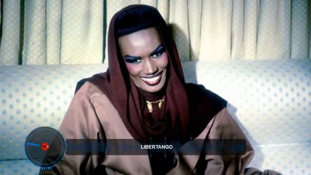 Grace Jones backed by Sly & Robbie - I've Seen That Face Before (Libertango) (long version) смотреть онлайн