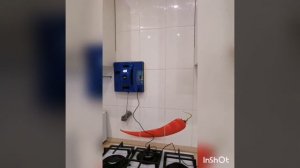 Робот Хобот моет кафель