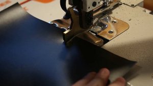 Делаем простую кожаную сумку