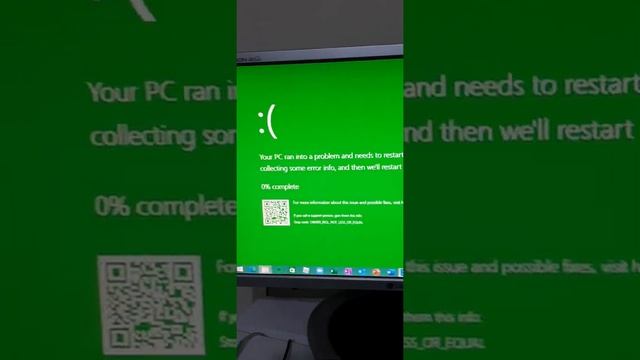 Windows 8.1 PRO bluescreen BSOD test | BlueScreen Simulator смотреть онлайн