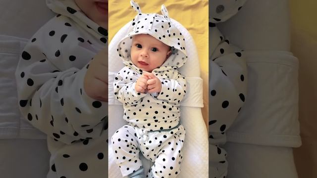 Его глаза и улыбка согреет в любые морозы ❄️ #мамапятерых смотреть онлайн