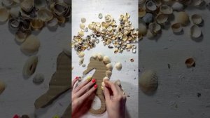 Поделки из ракушек/ морской конёк из ракушек
