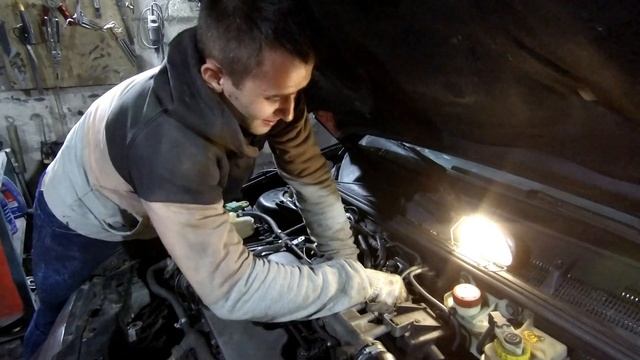 Первый плановый ремонт Alfa Romeo 145 1.9 JTD. First scheduled repair of Alfa Romeo 145 1.9 JTD смотреть онлайн