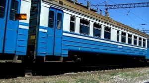 Отправление ЭР9Е-656 со станции