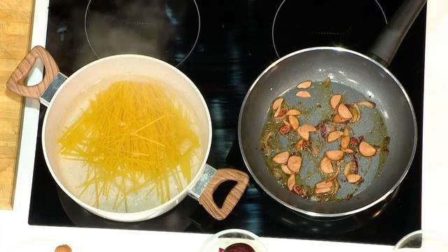 PILLOLE DI SAPORI - BRUNO SANTINI - SPAGHETTI AL CICLONE ST.2 EP.40 смотреть онлайн
