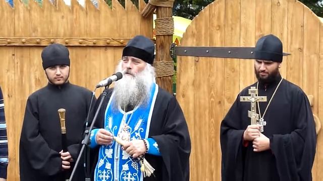 Выступление епископа Сергия на "Медовом Спасе". После освящения смотреть онлайн