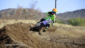 Yamaha YZ250 2 Stroke versus Yamaha YZ250F - Motocross Action