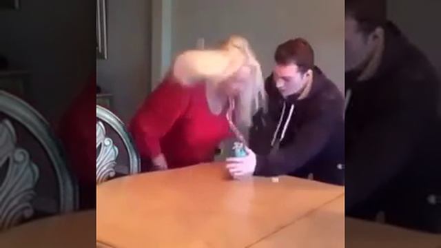 Прикол с бутылкой воды смотреть онлайн