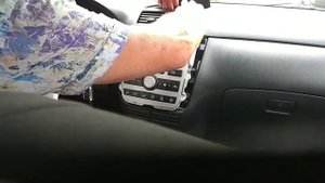 Таёта Авенсис Версо 2005 замена лампочек на печке