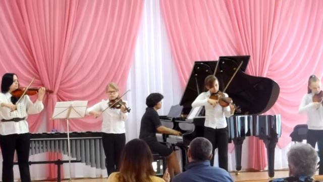 И Брамс "Колыбельная" ансамбль скрипачей смотреть онлайн