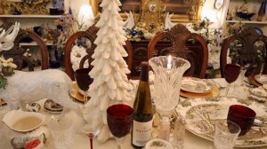 12 Seat Christmas Table Setting - All The Family and Guests are Coming