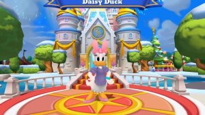 Welcoming Daisy Duck in Disney Magic Kingdom! 🌼🦆🐭🏰🎇