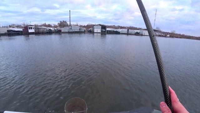 Бешенный клёв тарани. смотреть онлайн