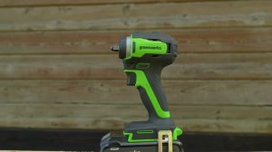 Тест гайковерта ударного аккумуляторного Greenworks G24IW200, 24V журналистами Потребитель