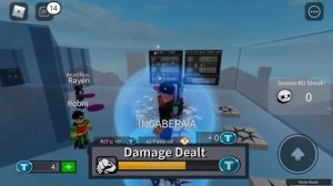 Я играю в Roblox Юные титаны