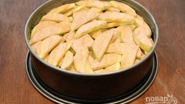 Наливной пирог с яблоками