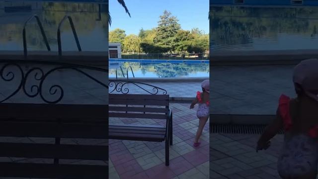 Абхазия, пансионат Литфонд, август 2020г смотреть онлайн