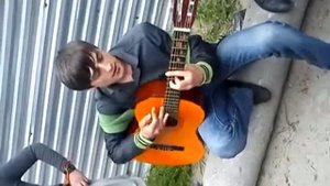 Dagi на гитаре