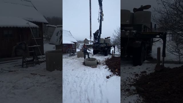 Бурение колодца машиной в Московской Области,Зимний колодец , Копка колодца, смотреть онлайн