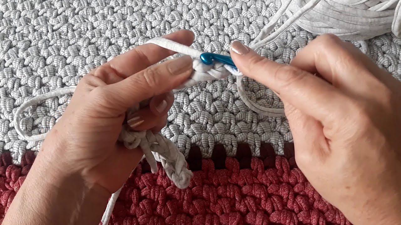 Красивый коврик крючком из трикотажной пряжи. Crochet. смотреть онлайн