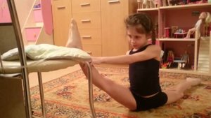 Леонова Софья 9 лет растяжка на правую со стула 07.02.18