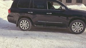 Lexus LX 570, на сколько поднимает пневма (гидроподвеска), и почему он не подходит высоким людям
