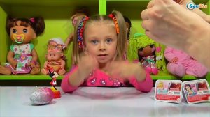 ✔ Минни Маус. Ярослава открывает Киндер Сюрпризы и подарки / Видео для детей / Minnie Mouse Toys ✔