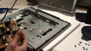 Ремонт монитора BenQ.Замена конденсаторов.
