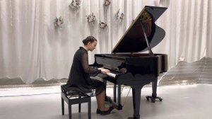 А. Лядов -Вальс соч. 9,фа-диез минор исп. Бугрова Василина