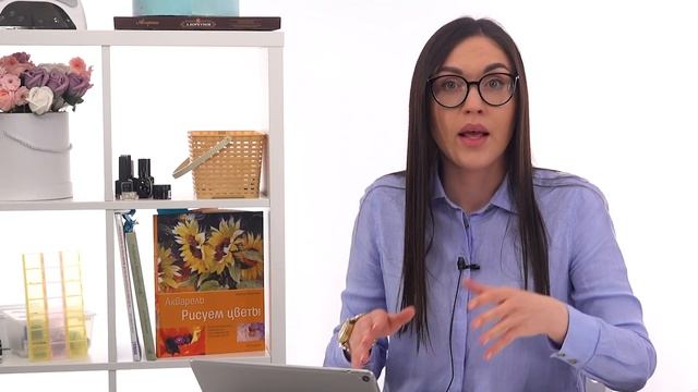 Как правильно сидеть мастеру маникюра?| школа маникюра Paris Nail