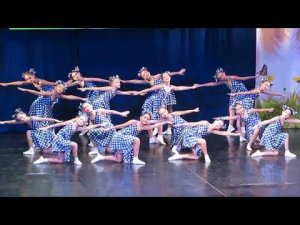 Танец "Мамина пластинка" Группа "Ладошки". Ансамбль "Огоньки".  Таганрог, 25 ноября 2018 г.