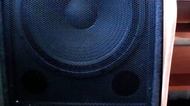 Эстрадная акустика дома( Pop acoustics house) смотреть онлайн