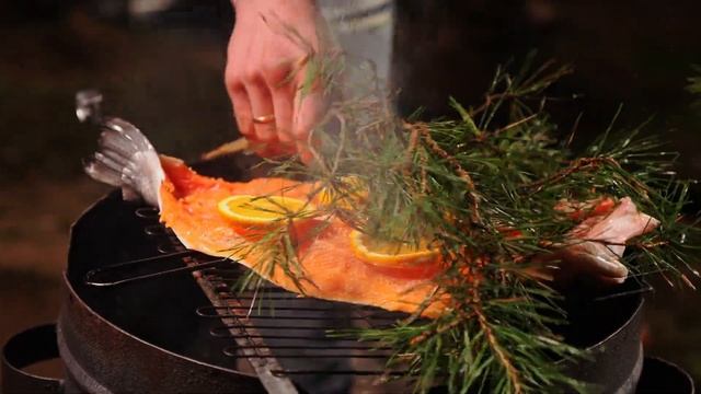 РЕЦЕПТ РЫБЫ НА ГРИЛЕ | ГОТОВЬ, КАК ВЬЮНИК смотреть онлайн