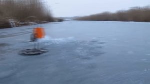 Как установить жерлицы зимой