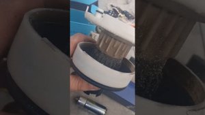 Замена фильтра топливной системы.Вольво V50 s40 1.8 дюратек