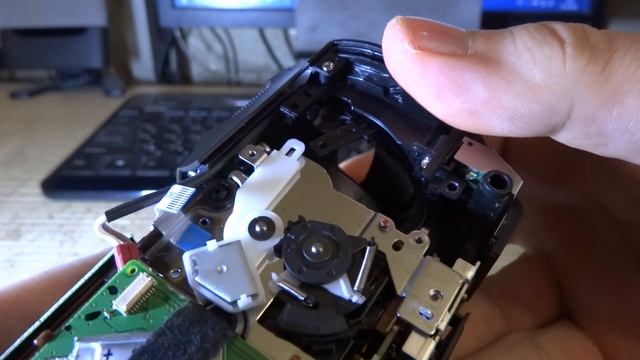 Снятие передней части корпуса Panasonic HC-V770/v750/w850/wx970/vxf990 и т.д.