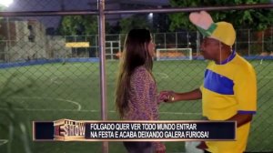 Folgado entra no clima da Copa do Mundo e toca buzina no ouvido da galera