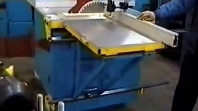 Ц6-2ИТ Станок круглопильный с торцовочной кареткой смотреть онлайн